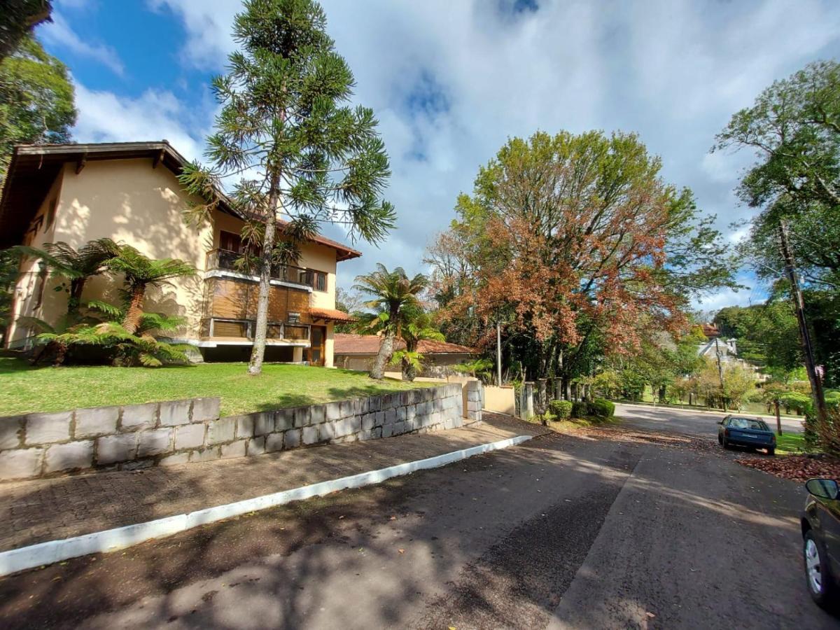 Apto Amplo E Aconchegante Proximo Ao Lago Negro Gramado Ngoại thất bức ảnh